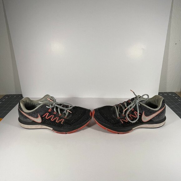 Nike Tennis Shoes Sneakers Gray and Pink Size 9 - Picture 5 of 7